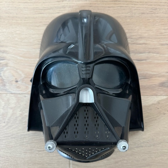 Darth Vader Star Wars Halloween mask // * collectible item* HASBRO - Picture 1 of 5